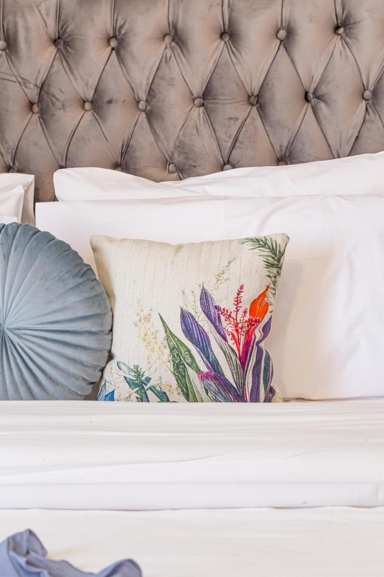 Bb De Rohan Bed & Breakfast