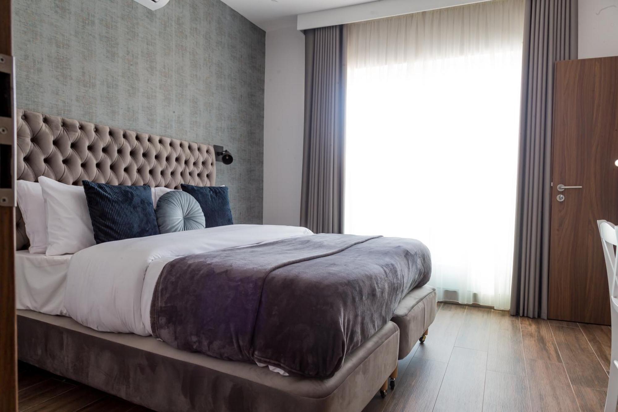 Bb De Rohan Bed & Breakfast 4*