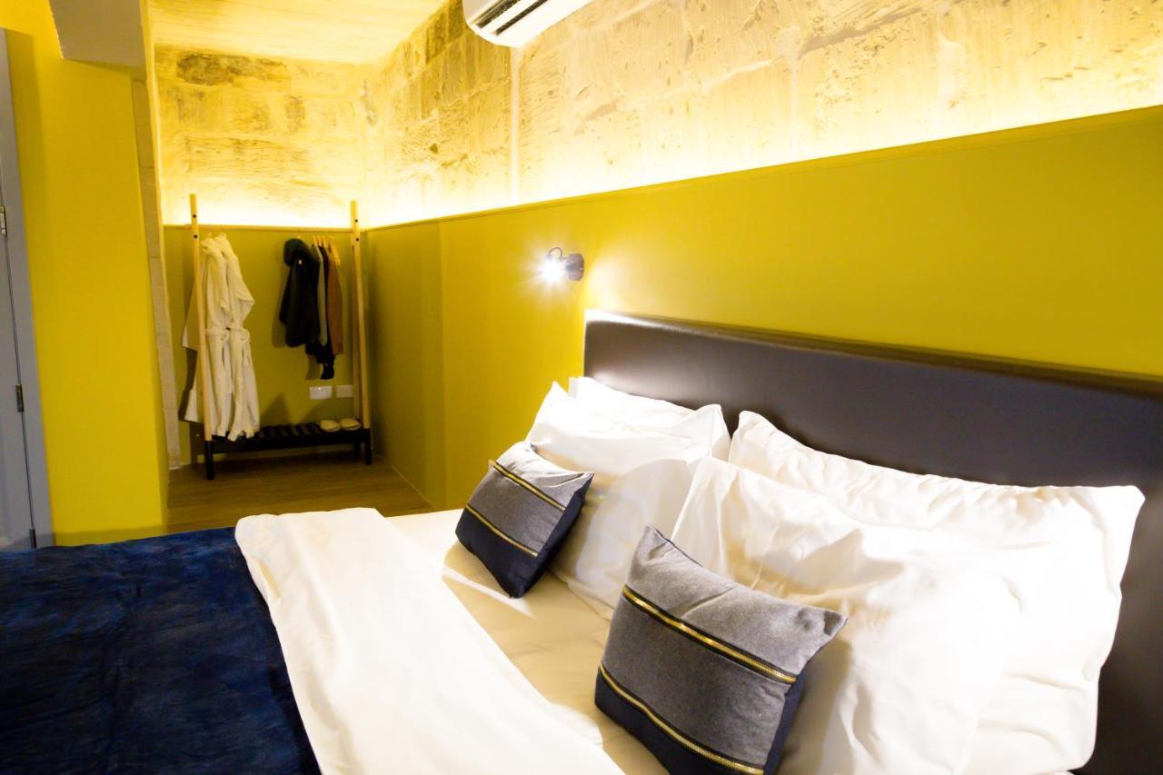 Bb De Rohan Bed & Breakfast